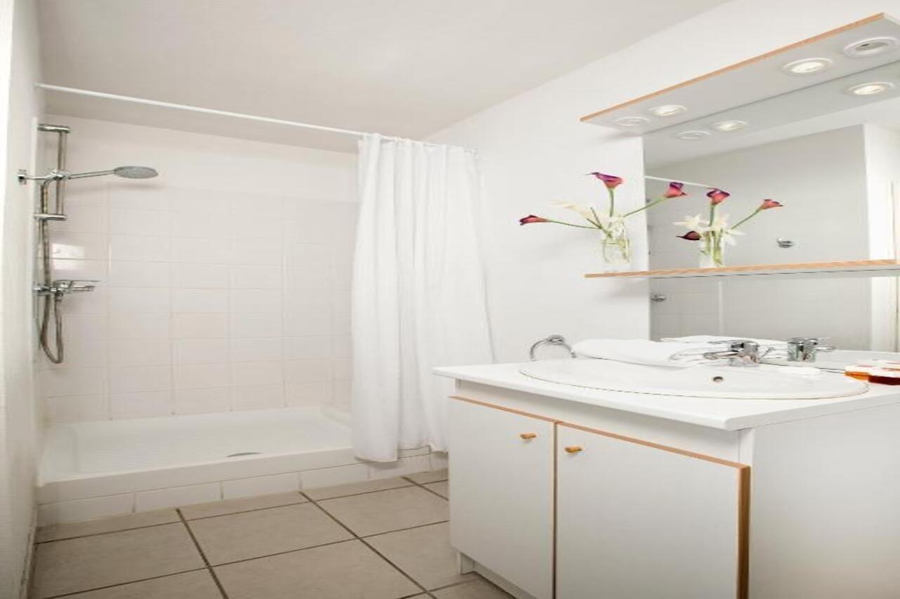 Sejours & Affaires Caen Le Clos Beaumois Buitenkant foto