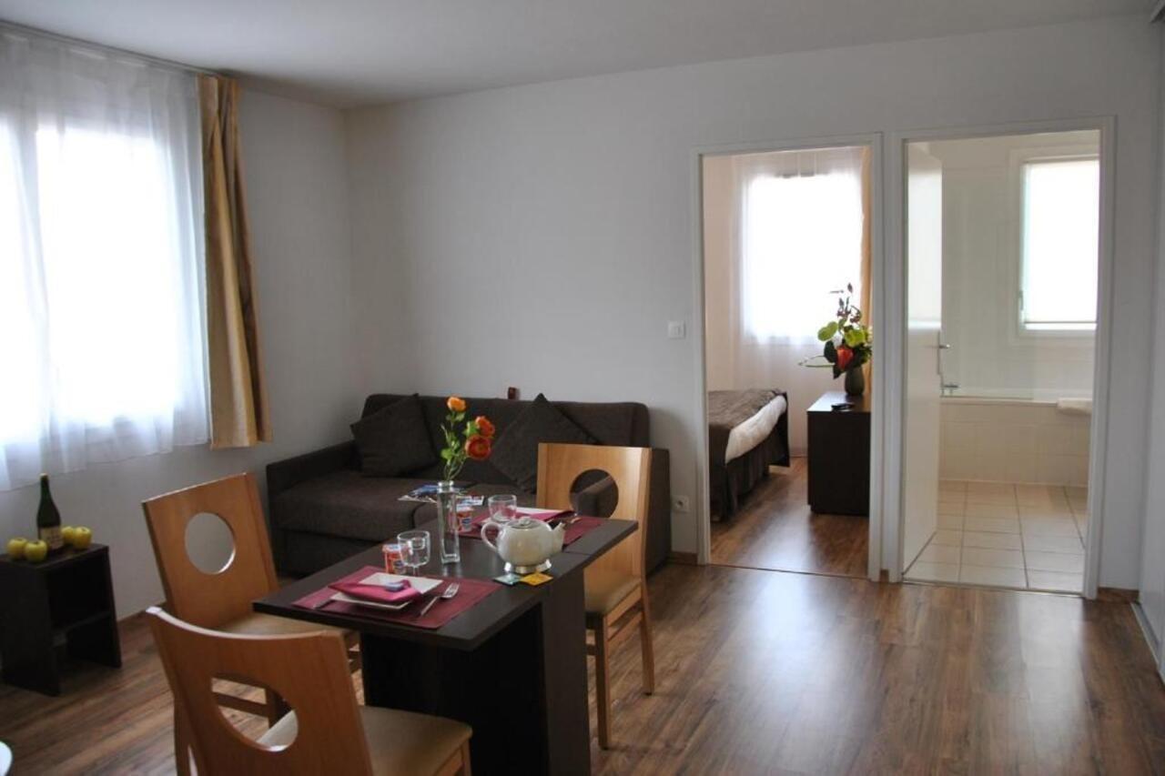Sejours & Affaires Caen Le Clos Beaumois Buitenkant foto