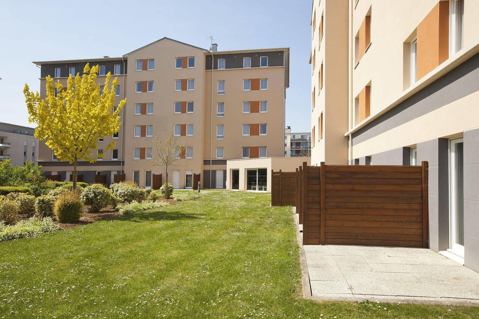 Sejours & Affaires Caen Le Clos Beaumois Buitenkant foto