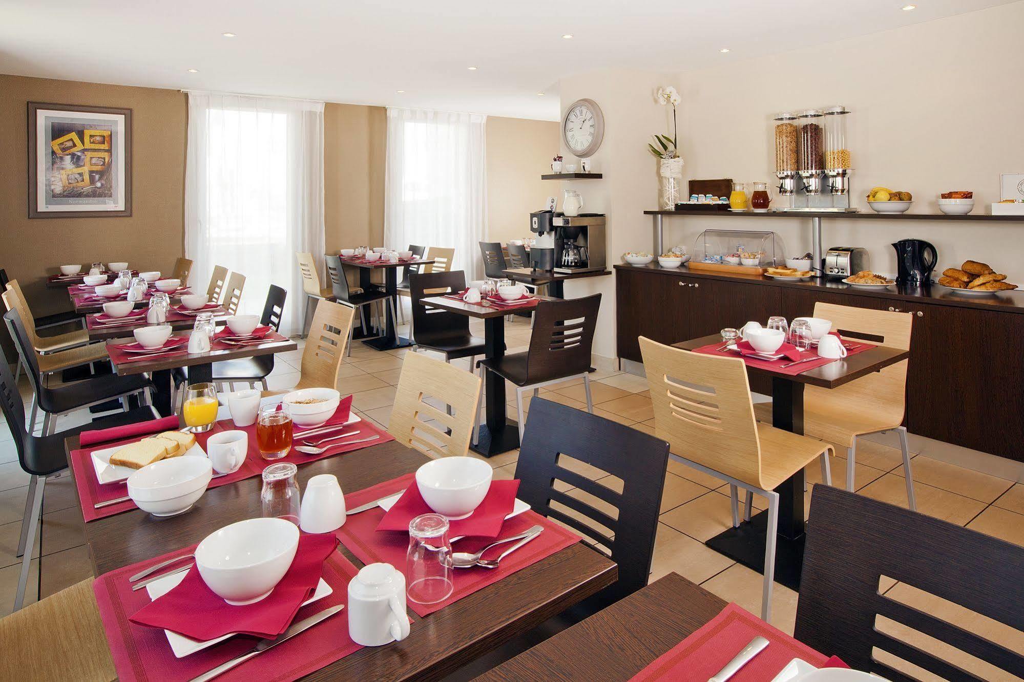 Sejours & Affaires Caen Le Clos Beaumois Buitenkant foto