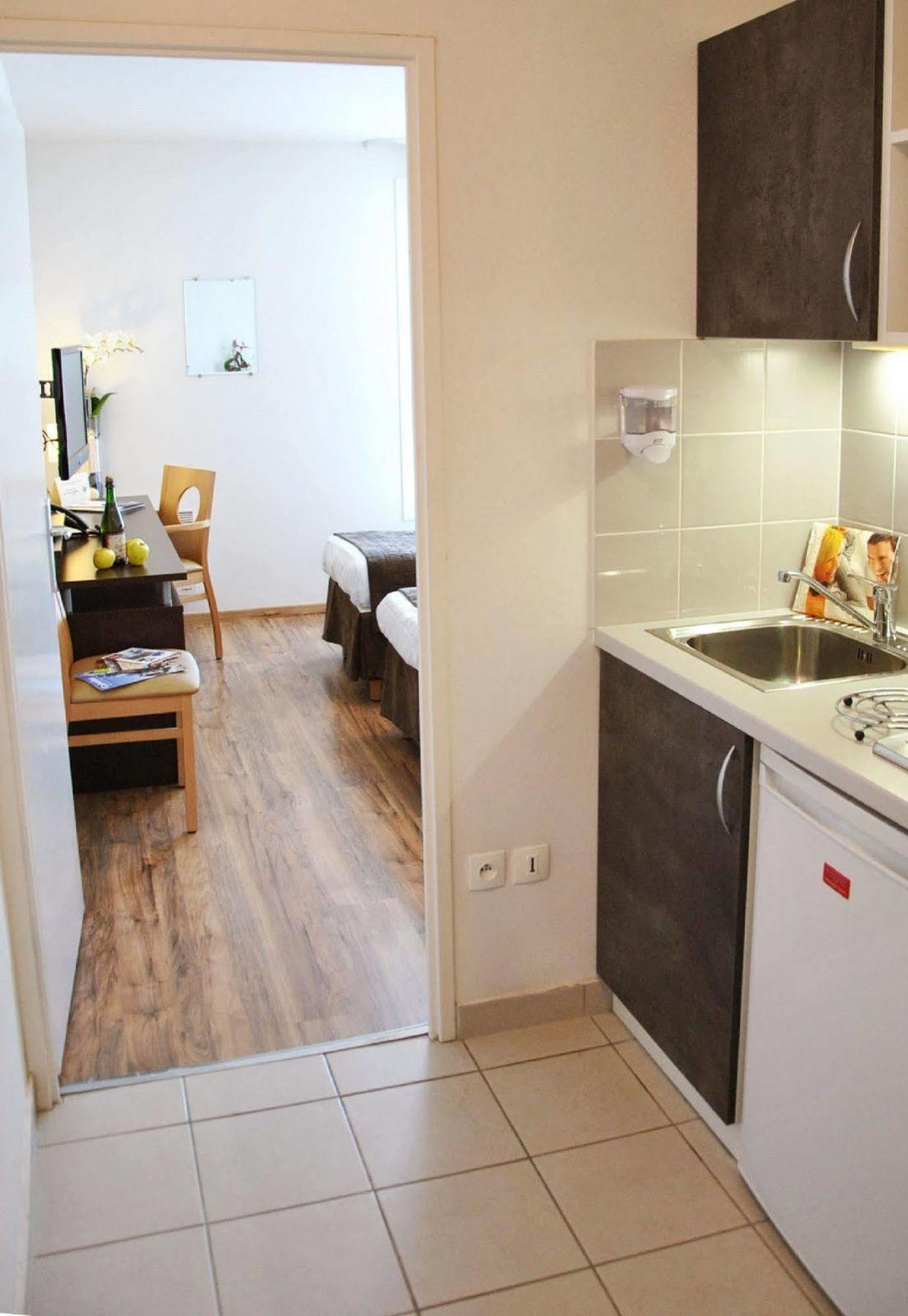 Sejours & Affaires Caen Le Clos Beaumois Buitenkant foto